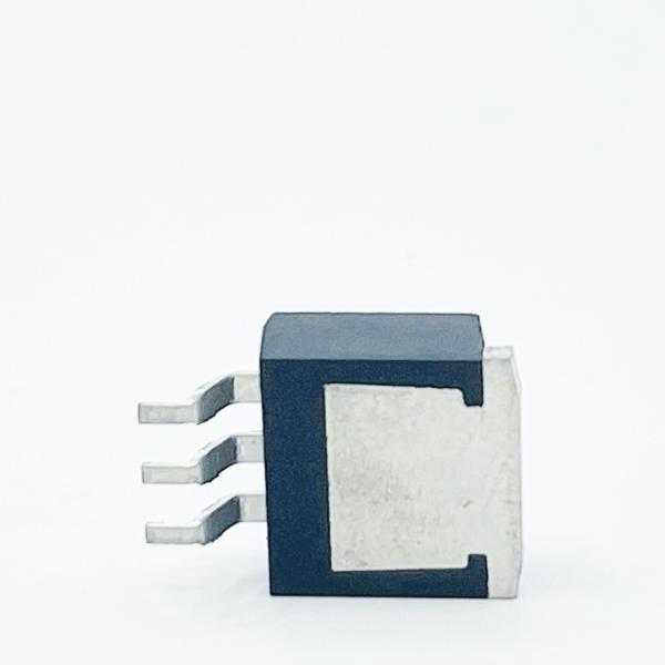 Régulateur  de tension LM7812 SMD