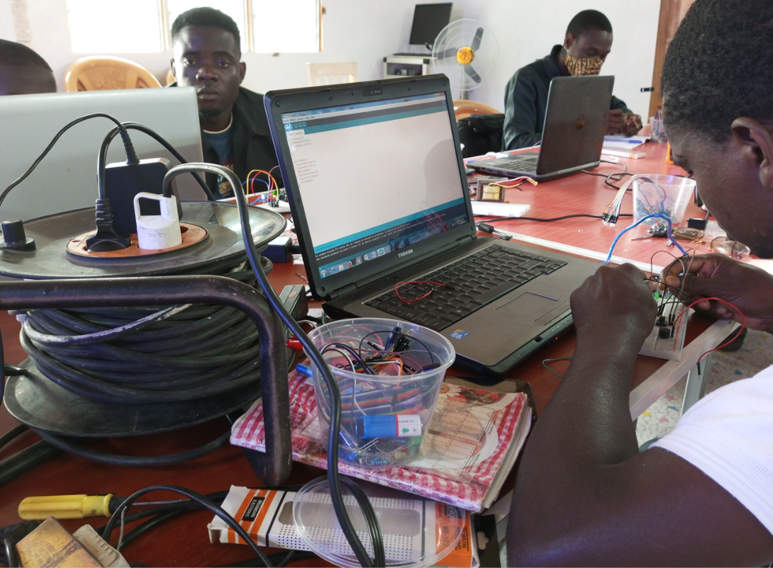 APPRENDRE L’ELECTRONIQUE EN PARTANT DE ZERO